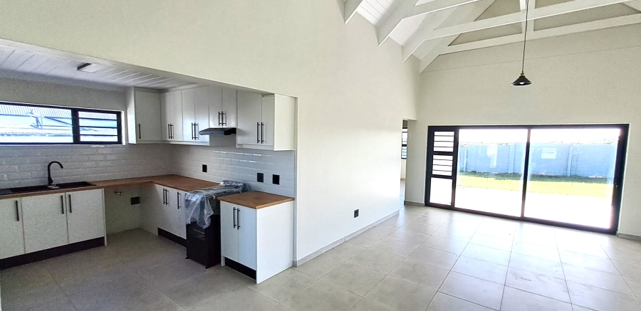 3 Bedroom Property for Sale in Hoogland Western Cape